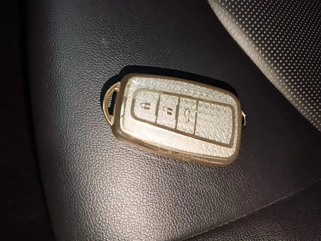 Toyota Camry 2021 — Photo 9/20