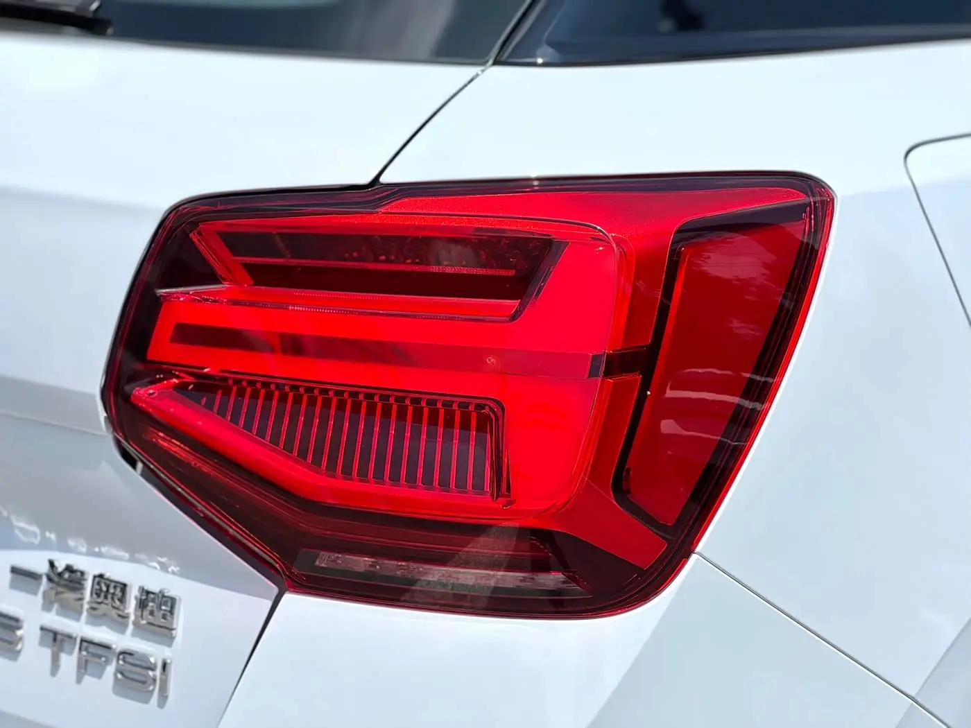 Audi Q2L 2026 — Photo 7/15