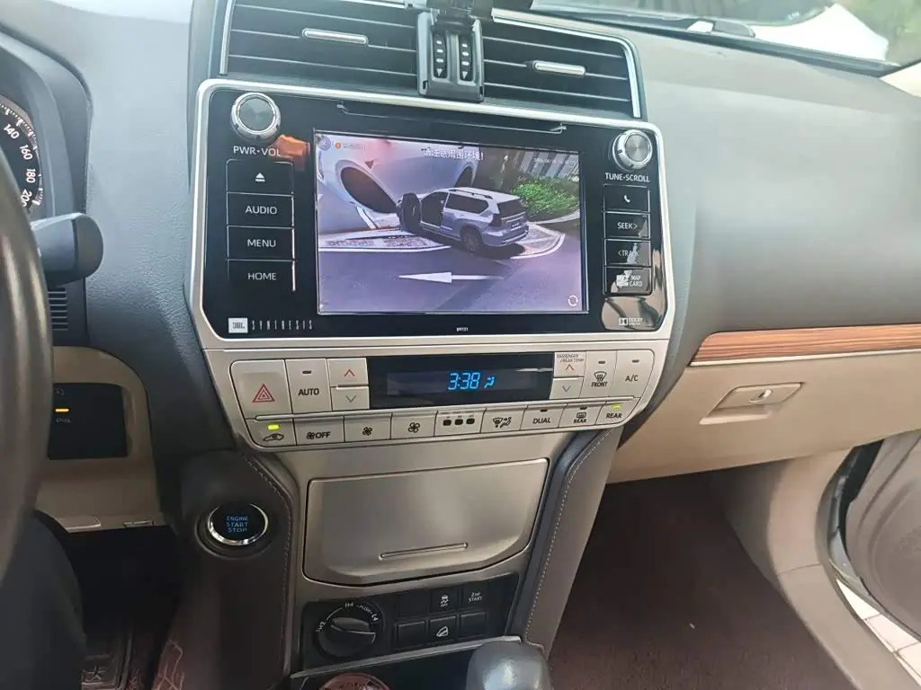 Toyota Prado 2018 — Photo 14/20