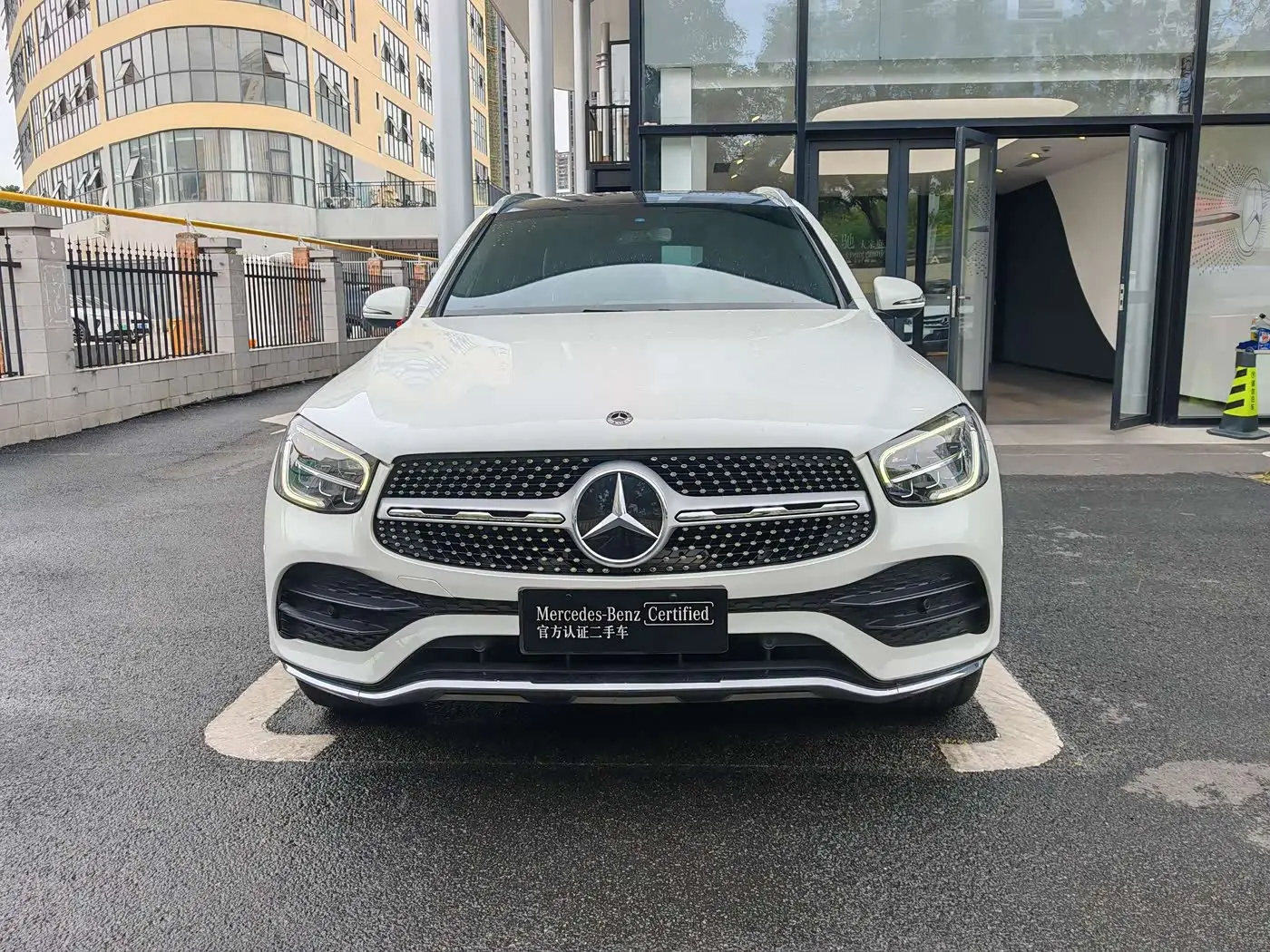 Mercedes-Benz GLC 2021 — Photo 3/20