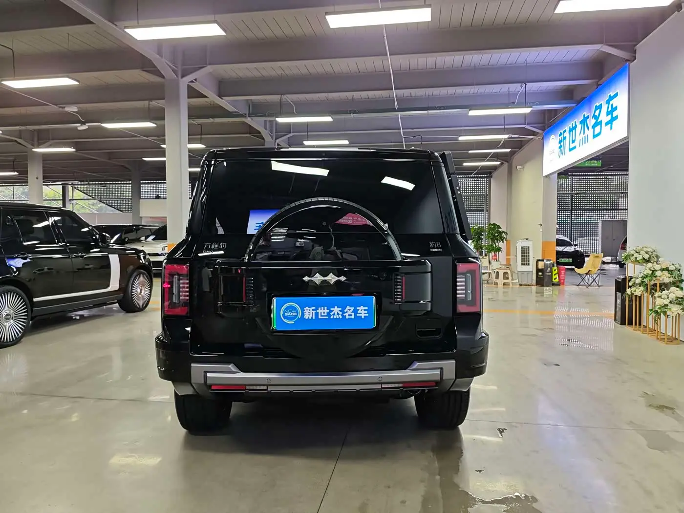 Fang Cheng Bao Leopard 8 2025 — Photo 14/18