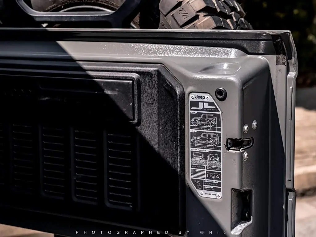 Jeep Wrangler 2021 — Фото 11/14