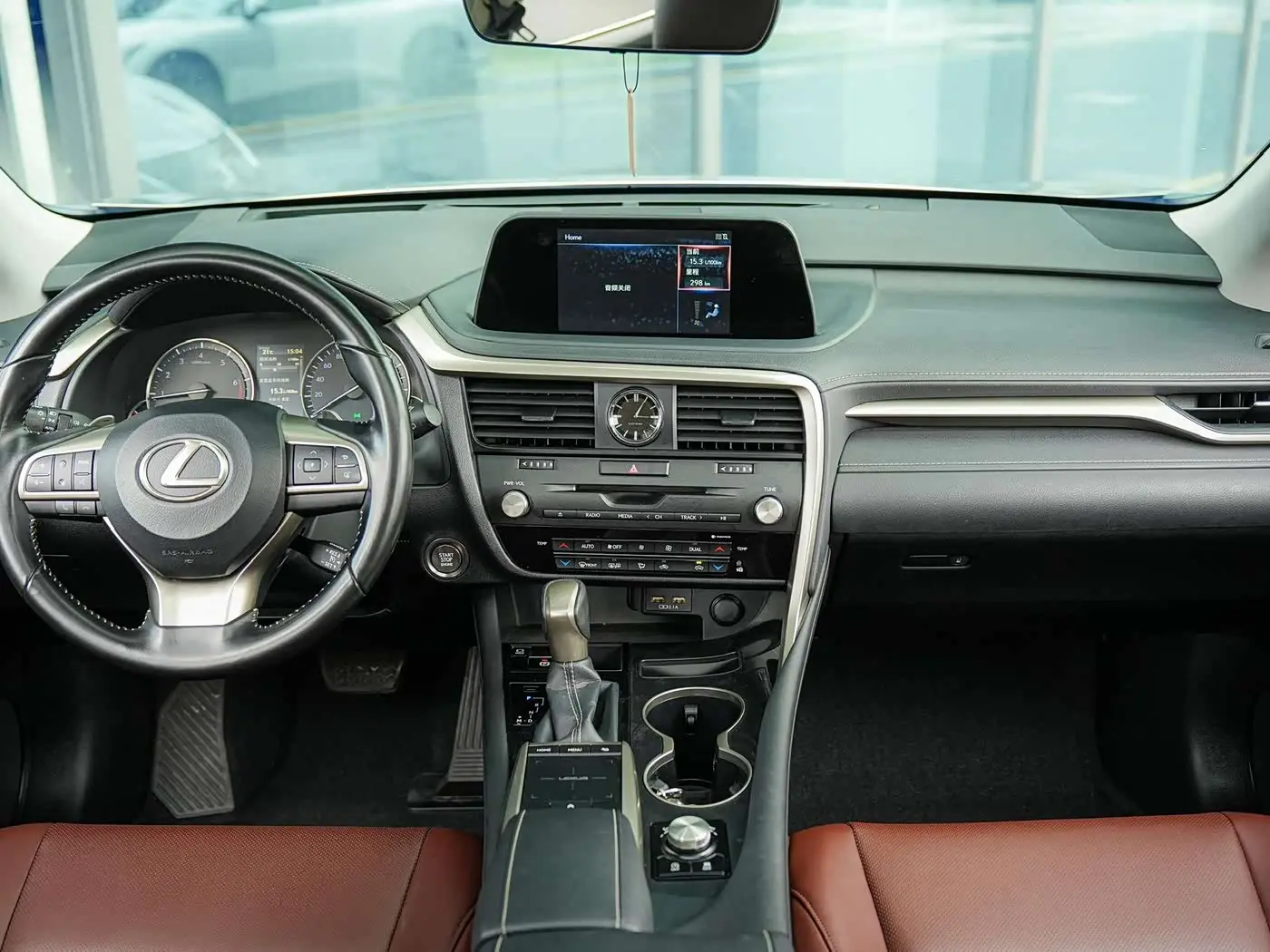 Lexus RX 2021 — Şəkil 16/20