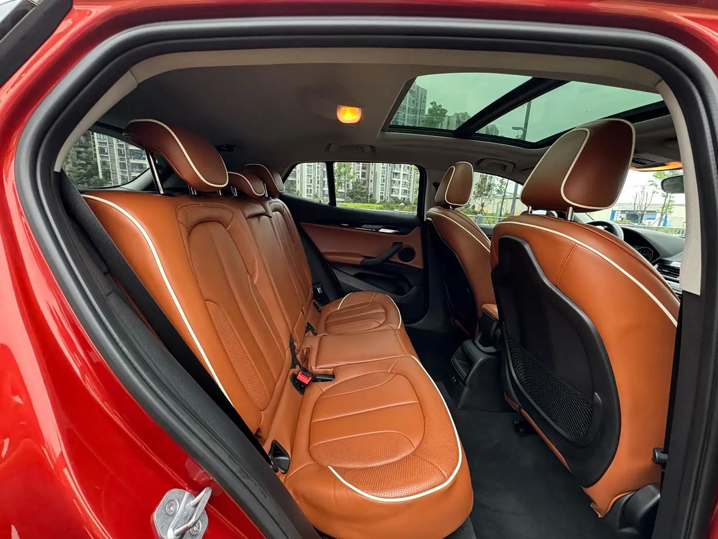BMW X2 2019 — Photo 12/19