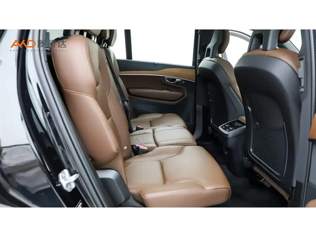 Volvo XC90 2022 — Photo 8/11