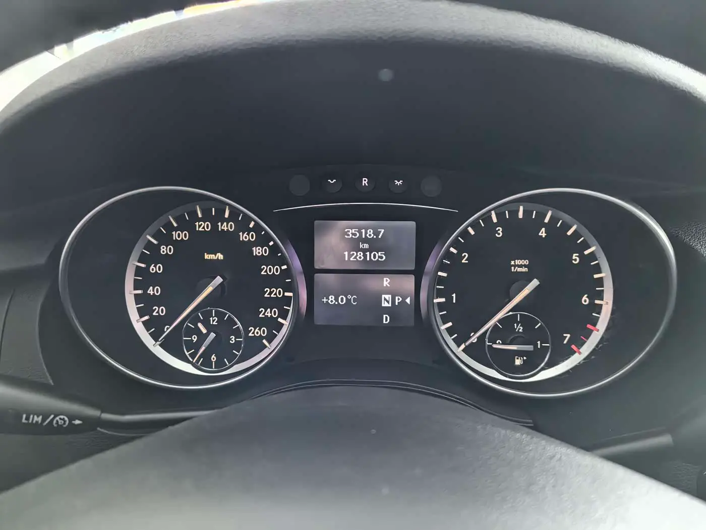 Mercedes-Benz R-Class 2017 — Photo 12/12