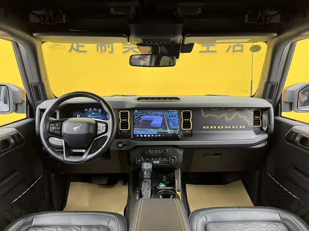 Ford Bronco 2025 — Фото 14/20