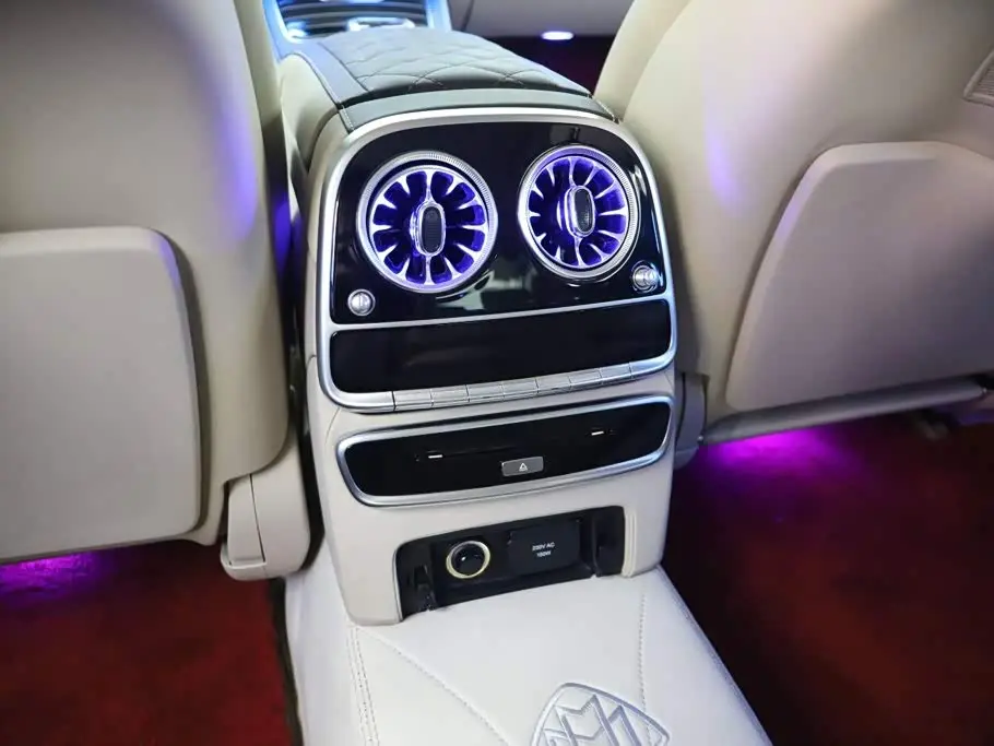 Mercedes-Benz Maybach S-Class 2015 — Photo 17/20