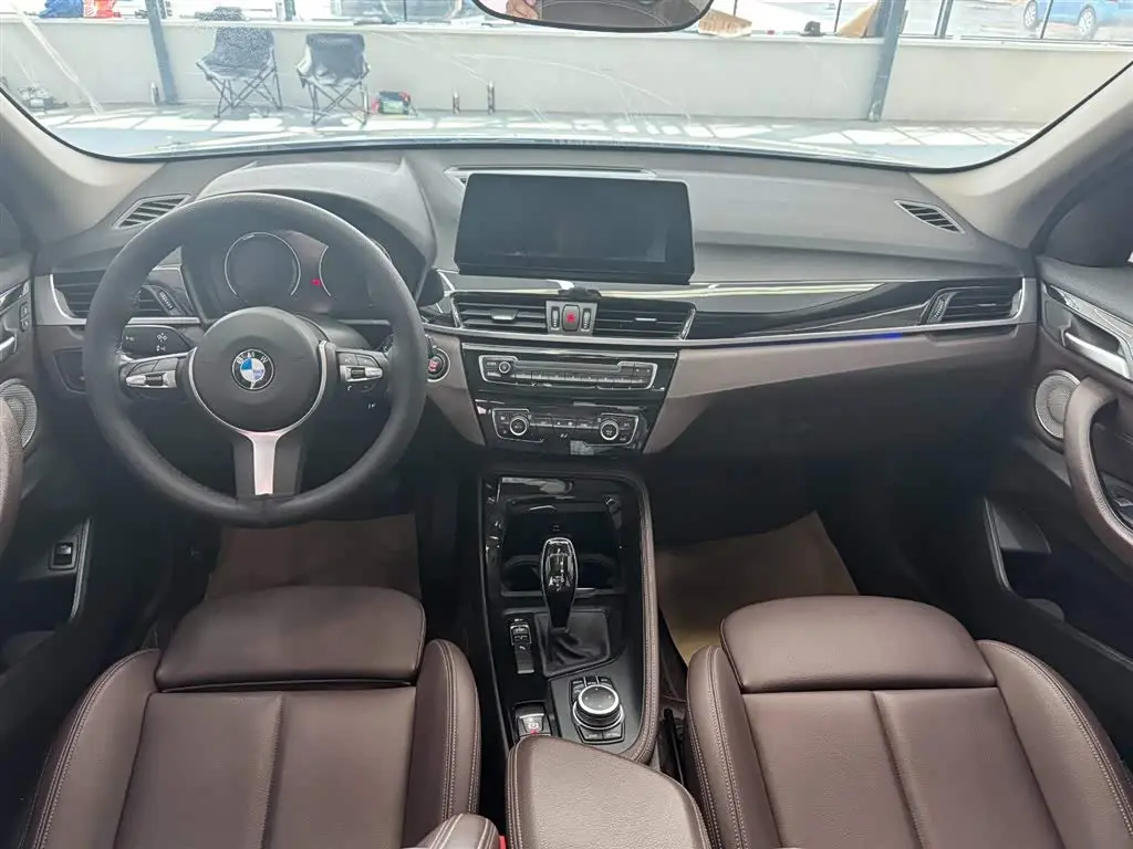 BMW X1 2022 — Photo 9/9