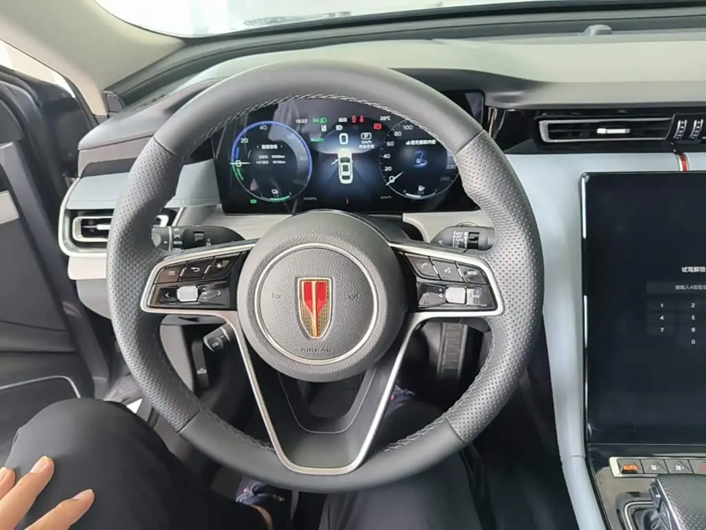 Hongqi H5 PHEV 2025 — Şəkil 7/20