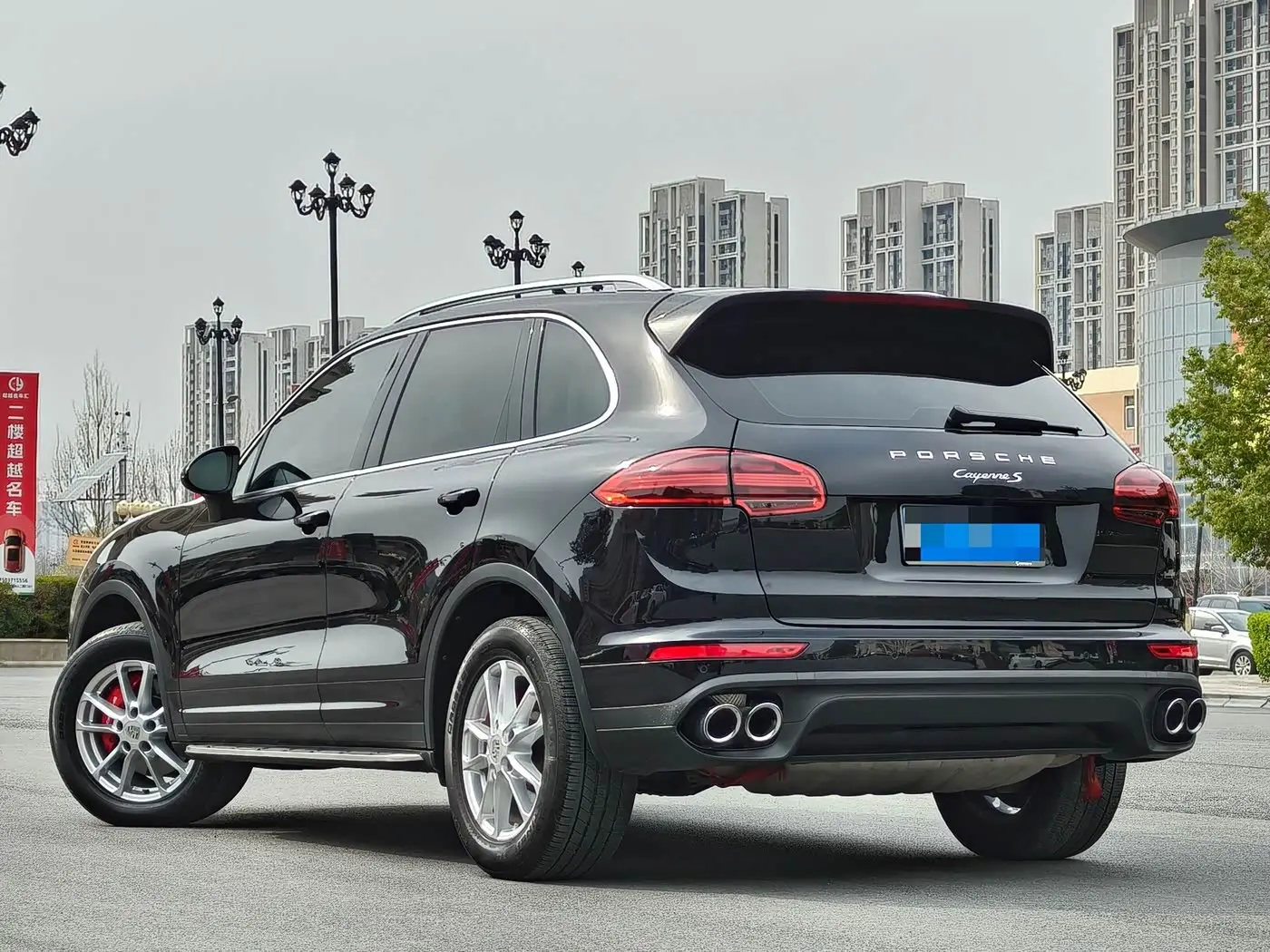 Porsche Cayenne 2018 — Фото 6/20