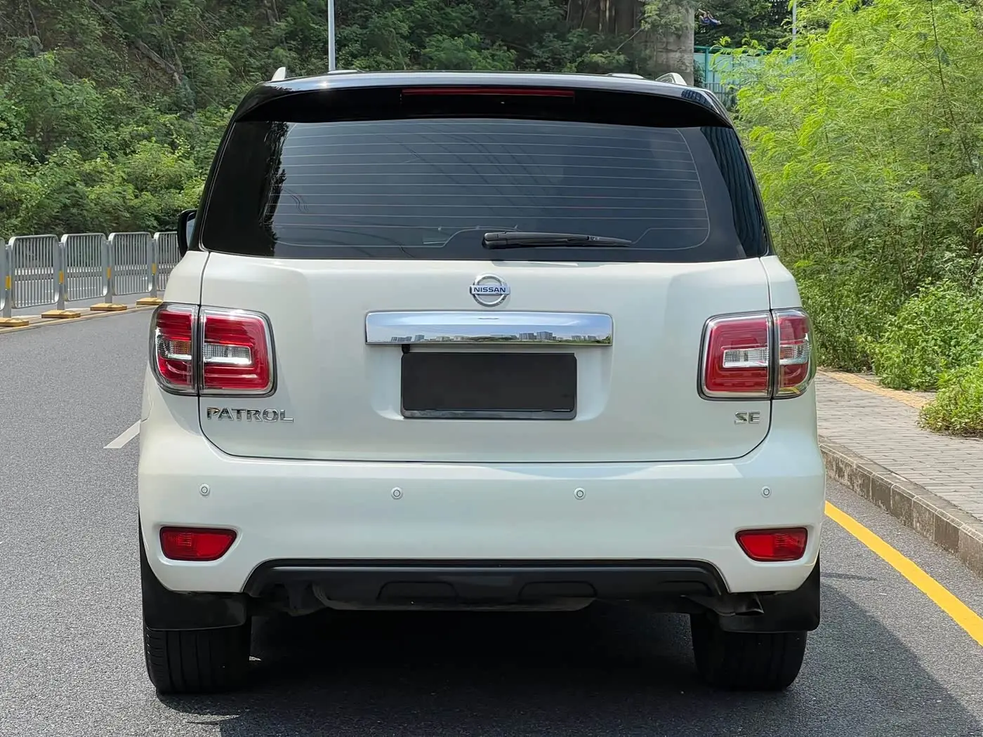 Nissan Patrol 2017 — Фото 14/18