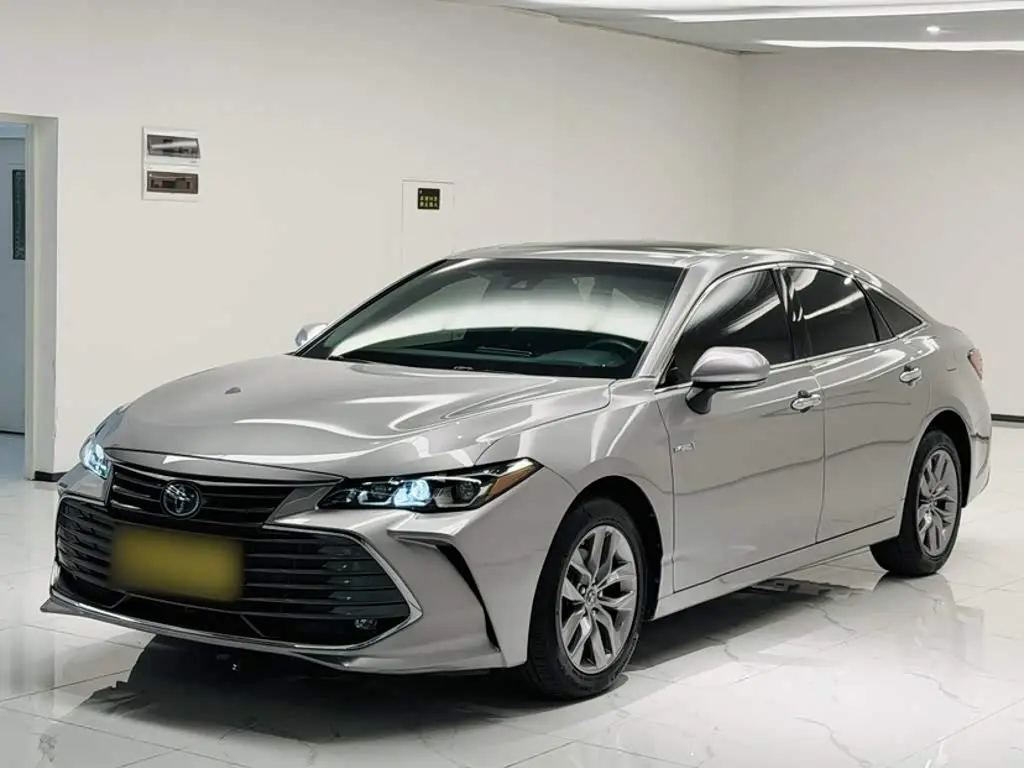 Toyota Avalon 2020 — ფოტო 2/20