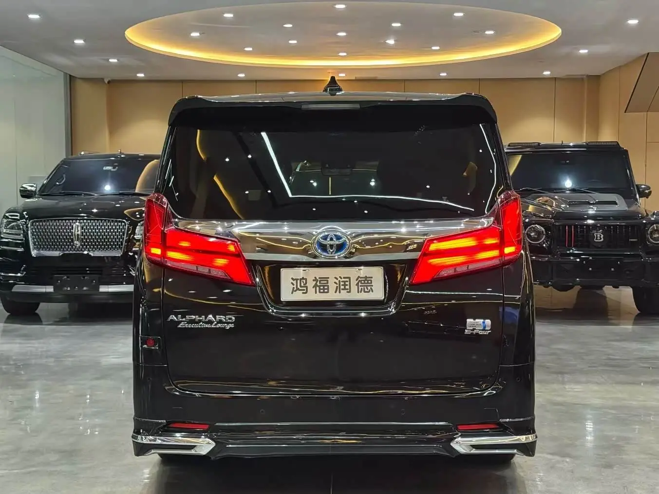 Toyota Alphard 2021 — Фото 9/9