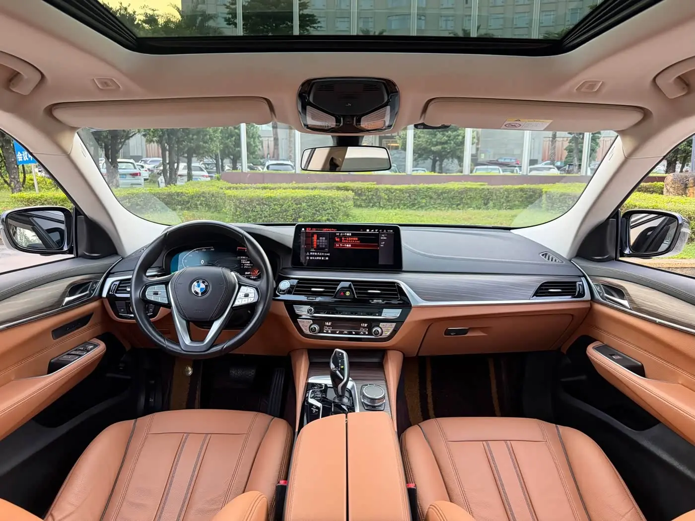 BMW 6 Series GT 2021 — Фото 14/20