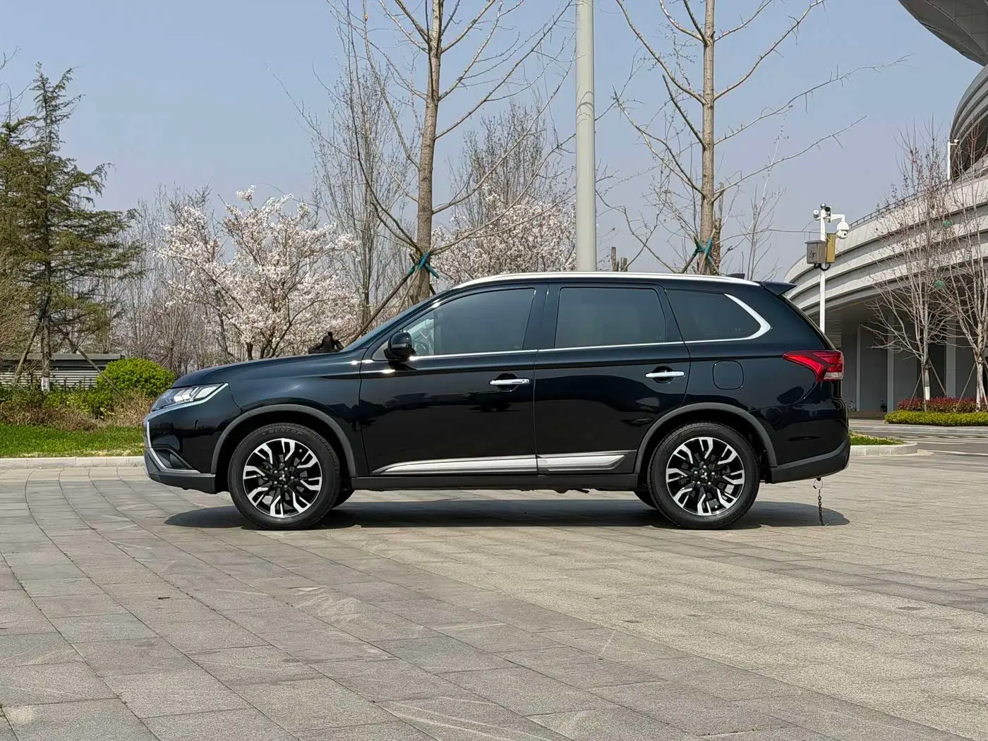 Mitsubishi Outlander 2020 — Photo 7/9