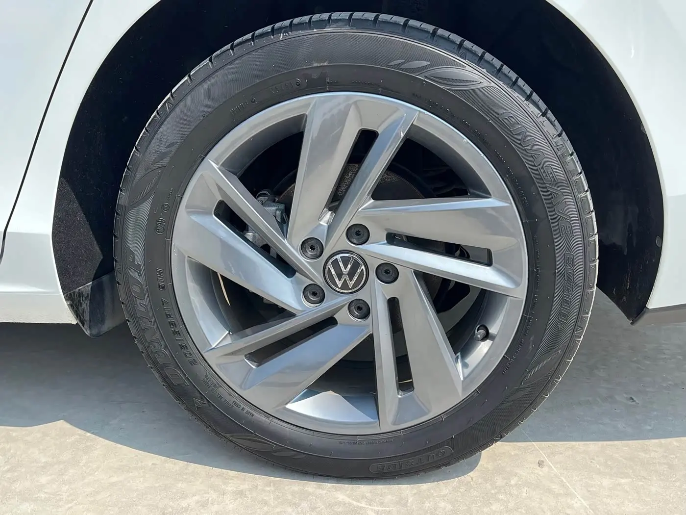 Volkswagen Lamando 2024 — Photo 6/19