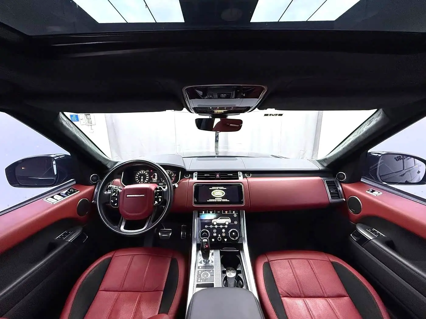 Land Rover Range Rover Sport 2021 — Photo 6/9