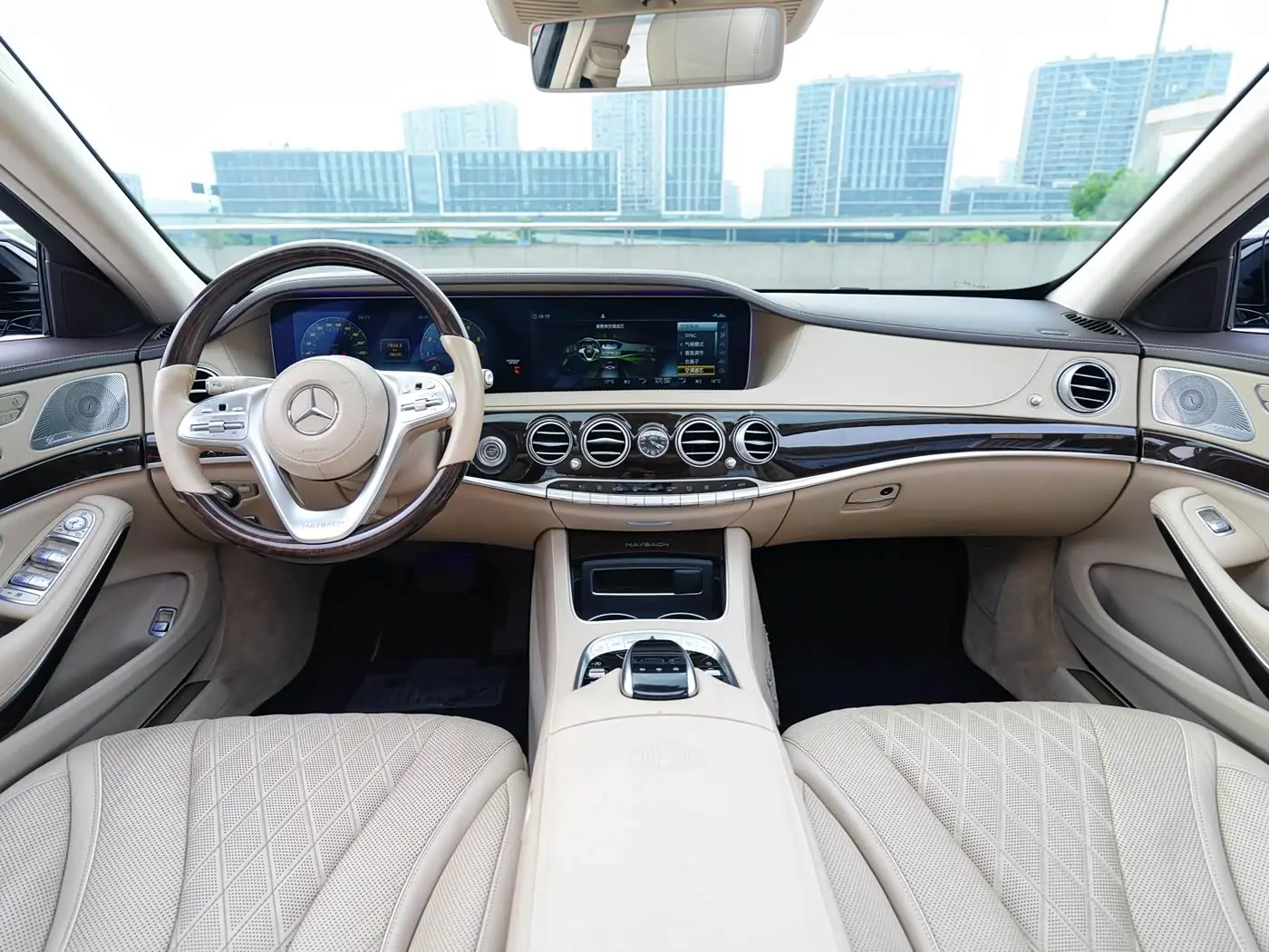 Mercedes-Benz Maybach S-Class 2017 — Фото 10/14
