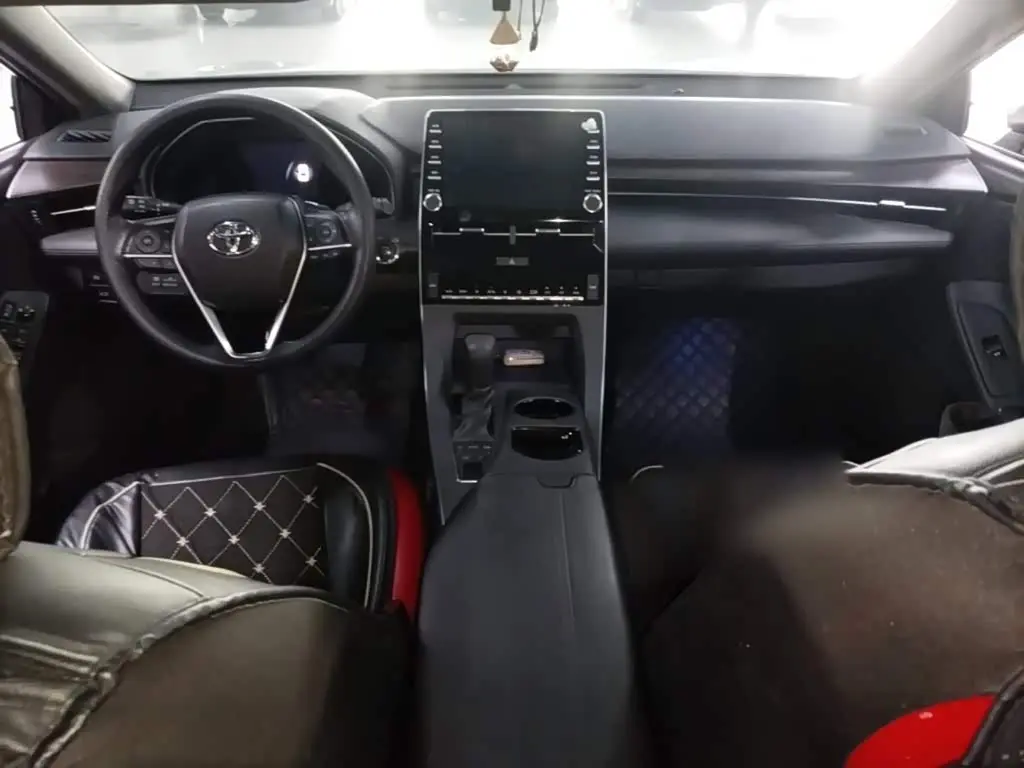 Toyota Avalon 2020 — Фото 10/20