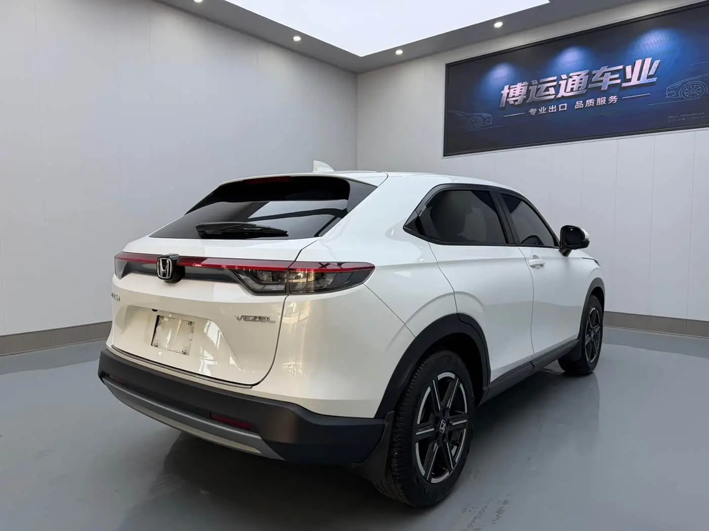 Honda Vezel 2023 — Фото 5/12