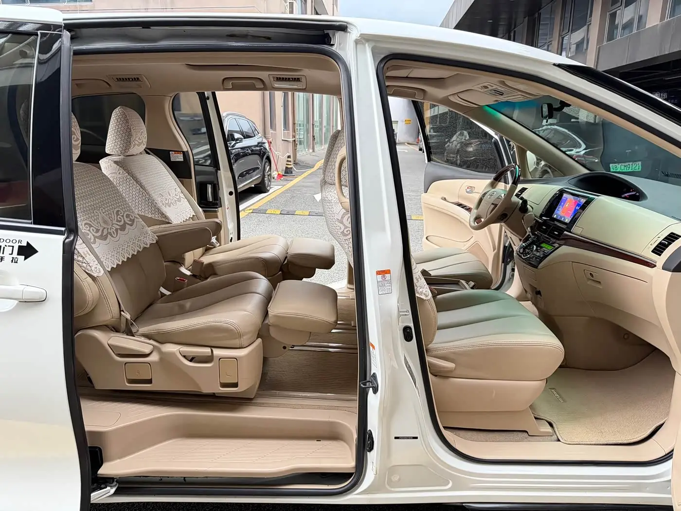 Toyota Previa 2018 — Photo 15/20