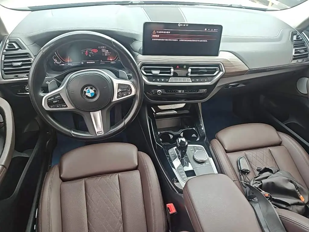 BMW X3 2022 — Photo 14/20