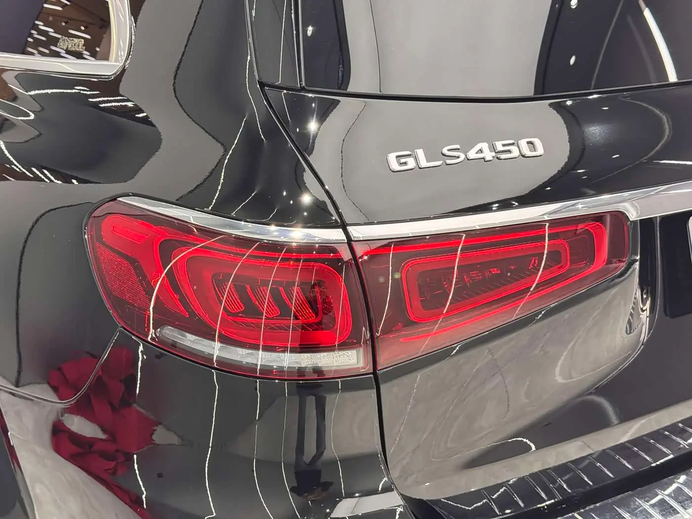 Mercedes-Benz GLS 2023 — Photo 10/20