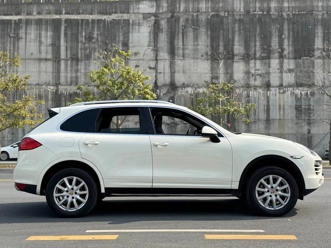 Porsche Cayenne 2012 — Photo 15/20
