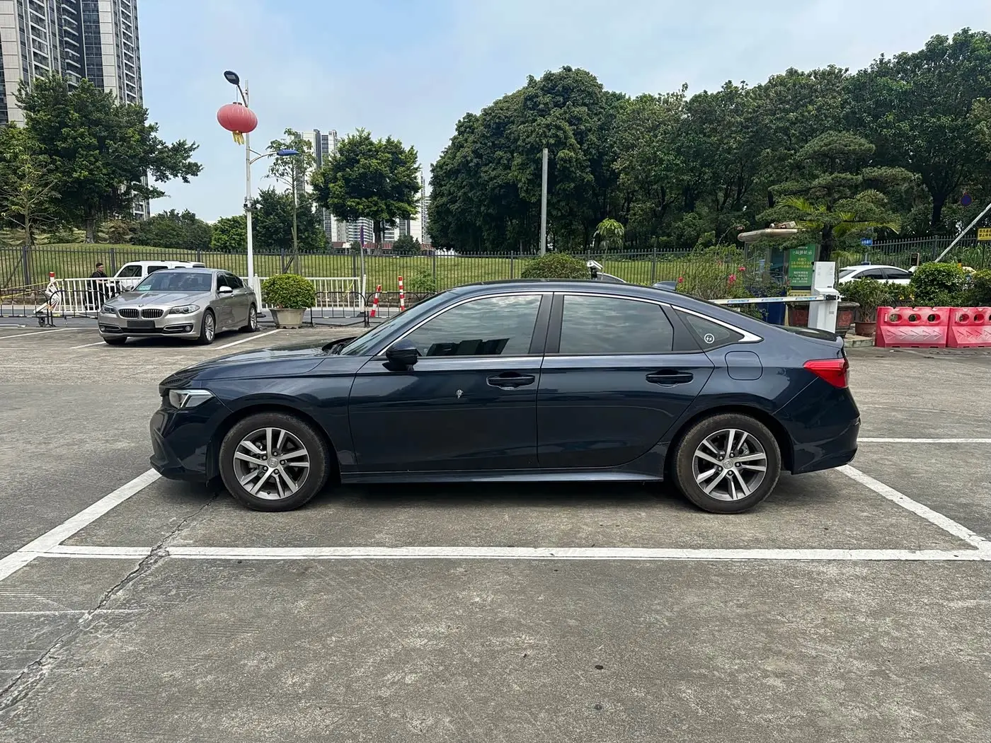Honda Civic 2024 — ფოტო 8/20
