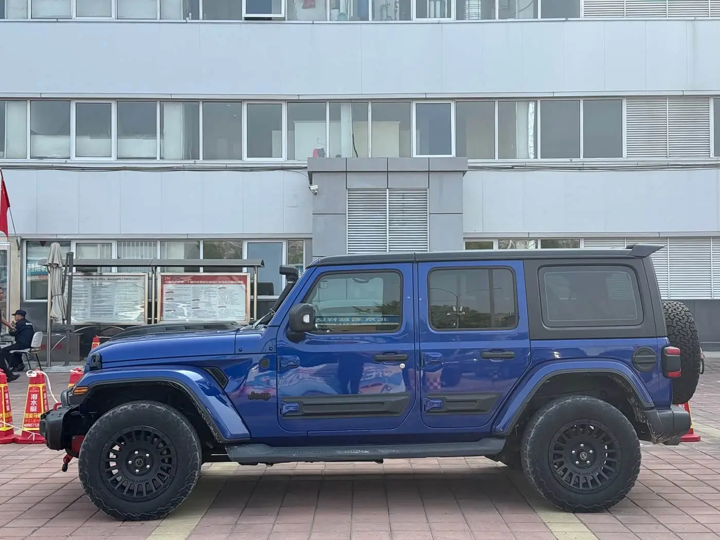 Jeep Wrangler 2020 — Фото 3/10