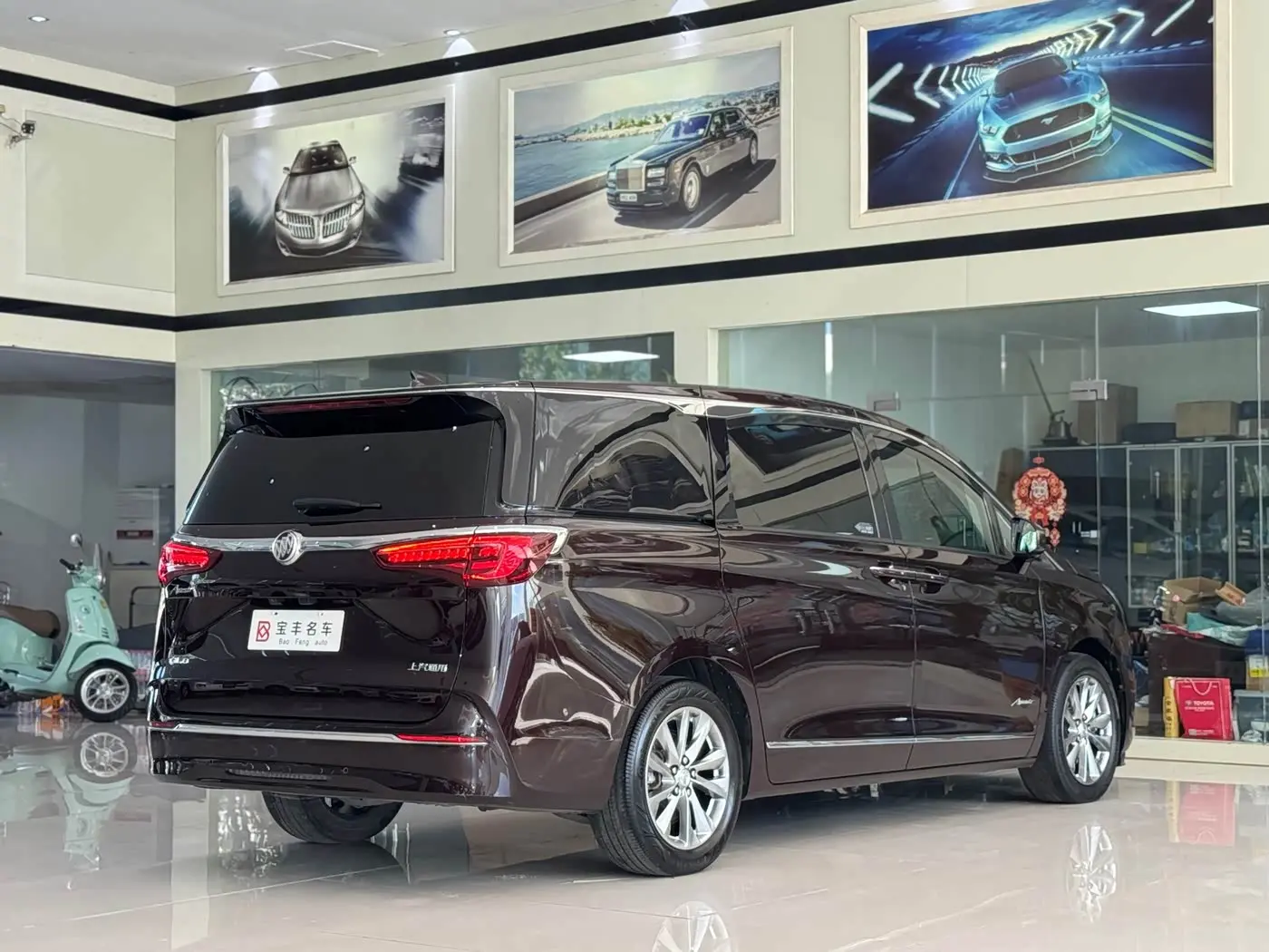 Buick GL8 2021 — Şəkil 19/20