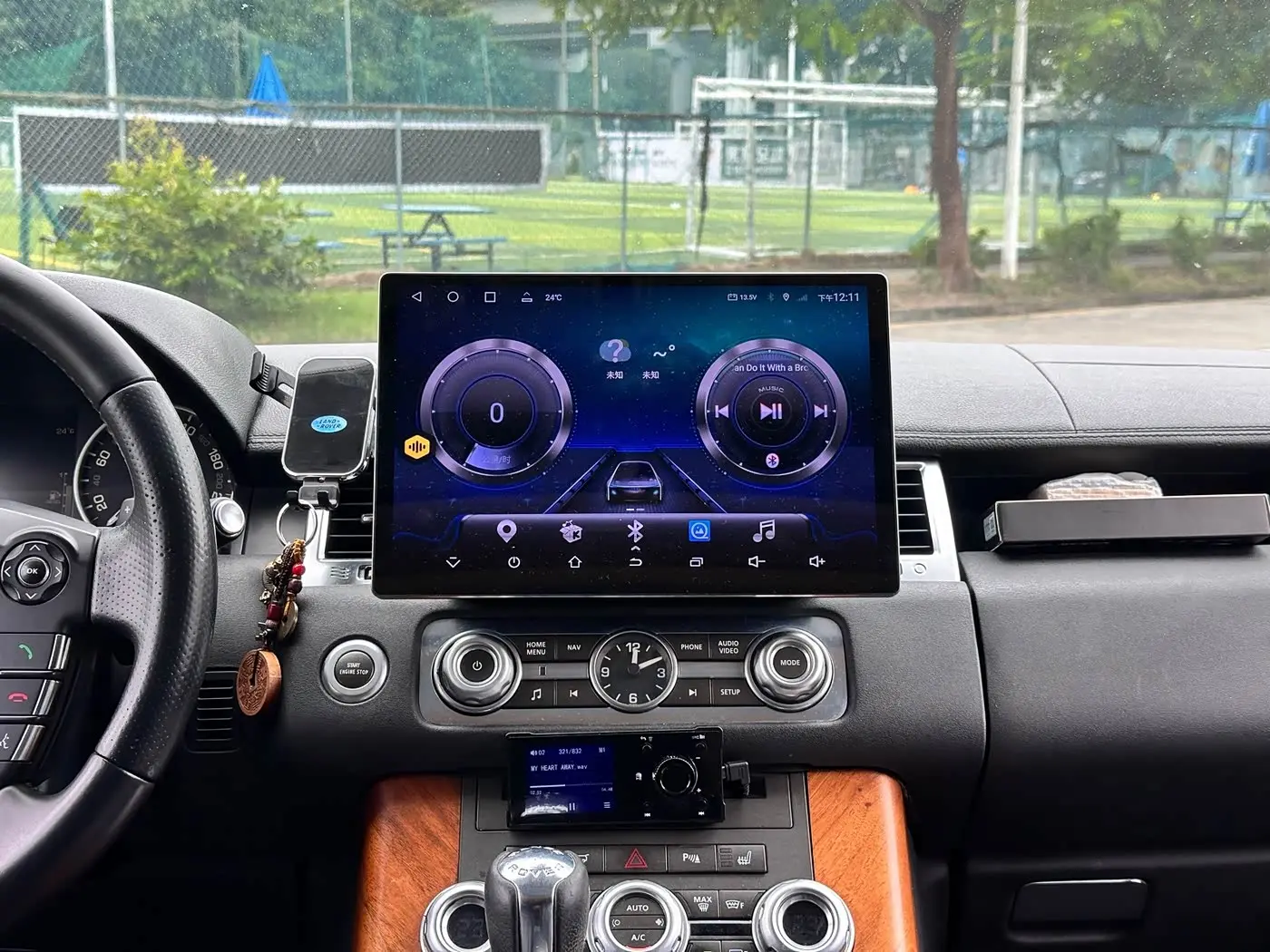 Land Rover Range Rover Sport 2013 — Фото 19/20
