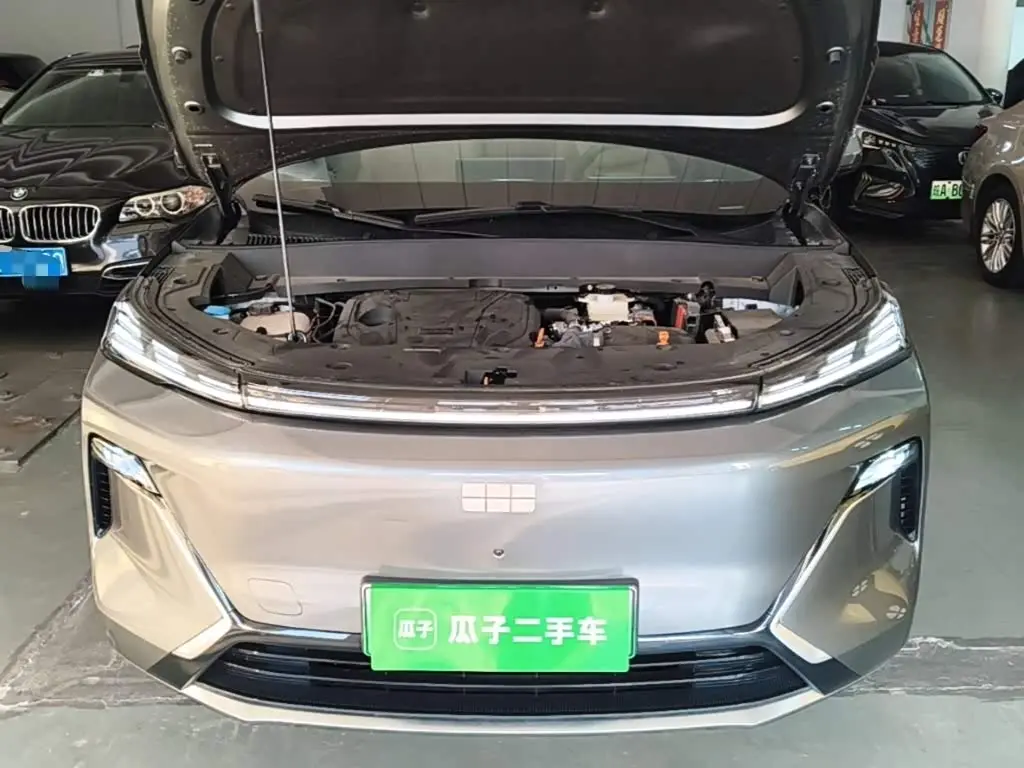 Geely Galaxy Galaxy Starship 7 EM-i 2025 — Фото 20/20
