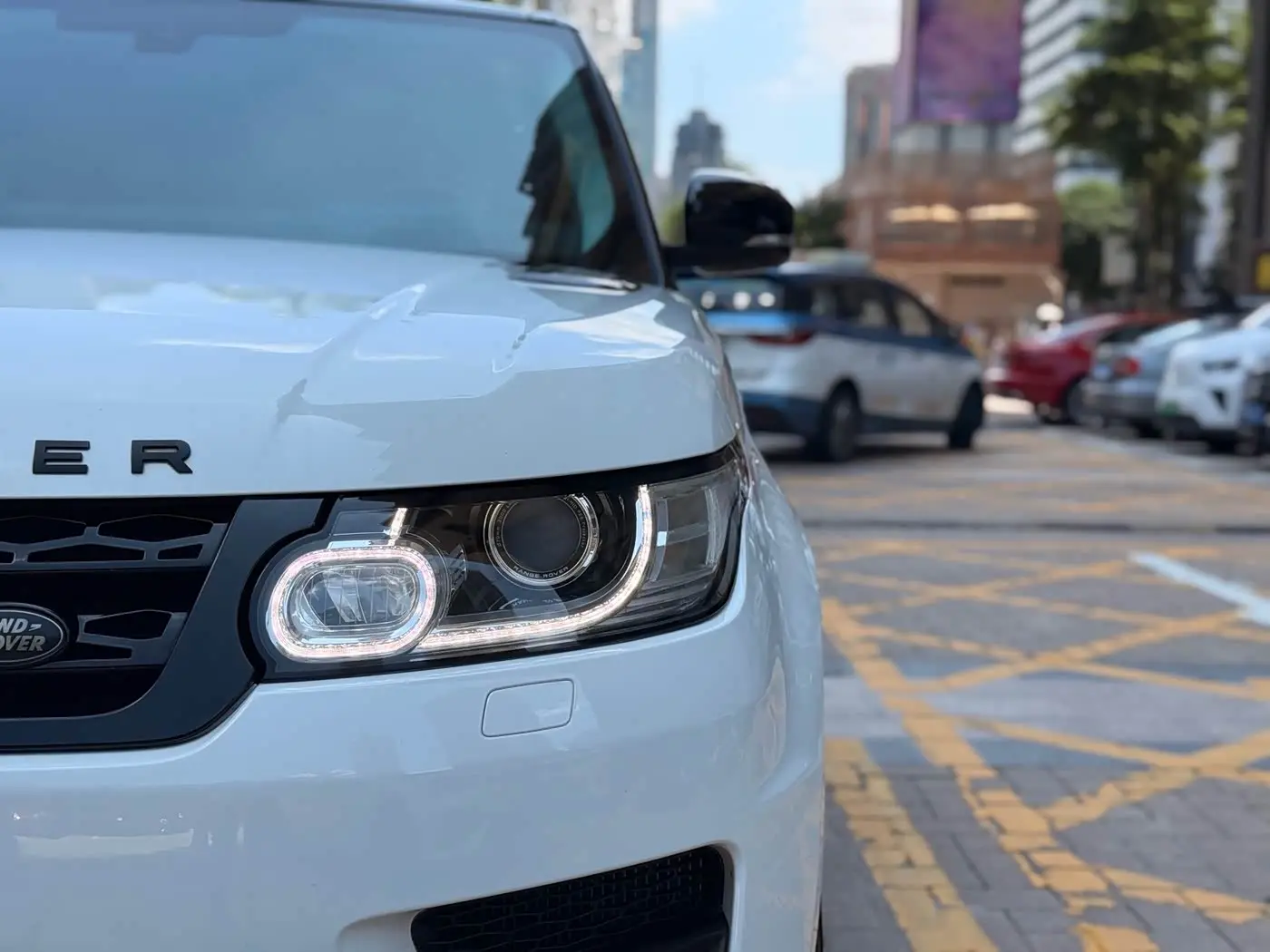 Land Rover Range Rover Sport 2015 — Photo 17/20