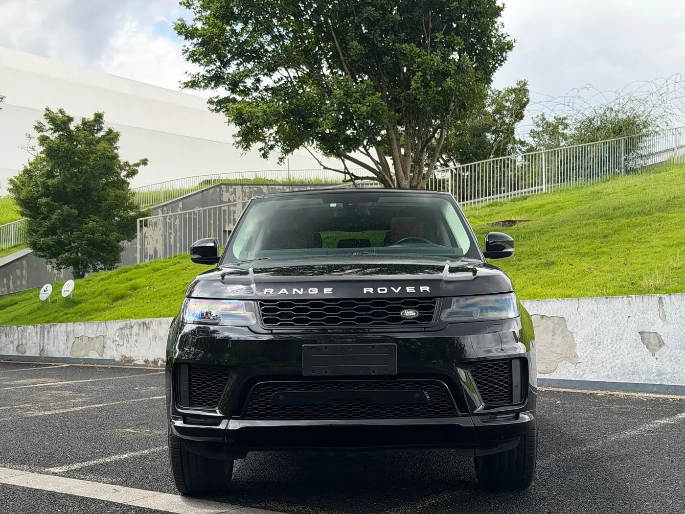 Land Rover Range Rover Sport 2016 — Фото 2/10