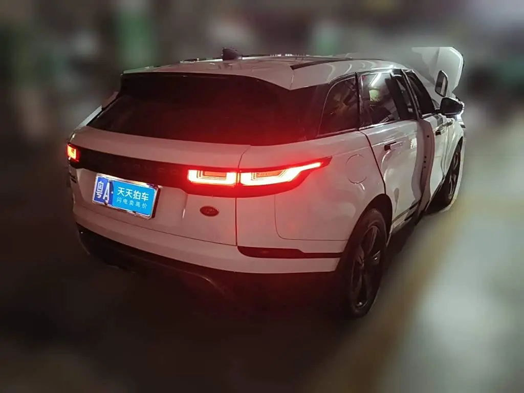 Land Rover Range Rover Velar 2019 — Фото 2/13