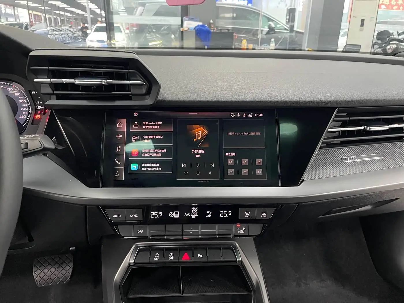 Audi A3 2022 — Photo 10/16