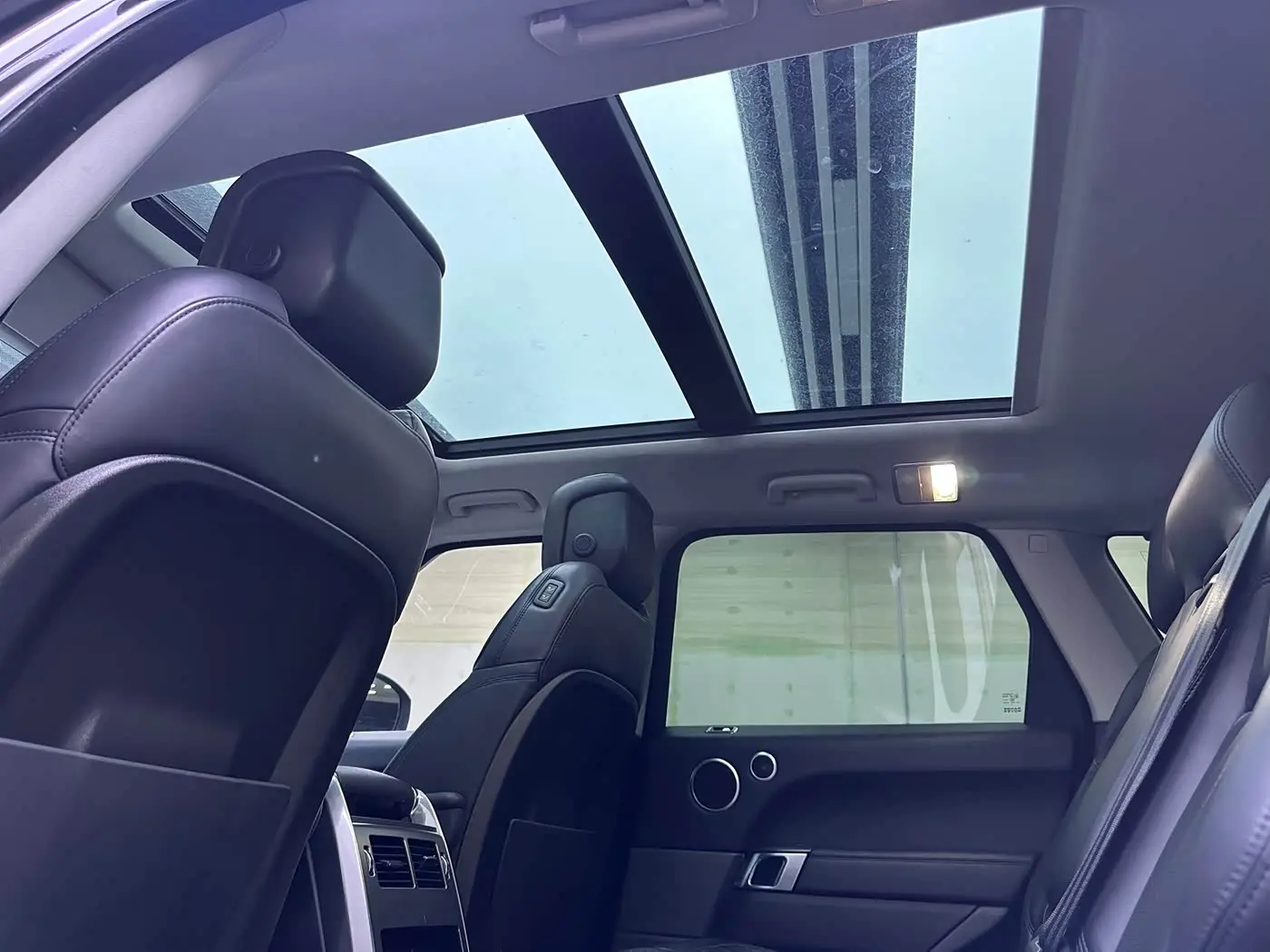 Land Rover Range Rover Sport 2019 — Фото 12/15
