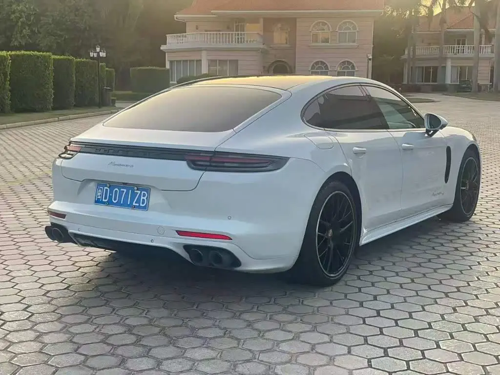 Porsche Panamera 2020 — Photo 8/10