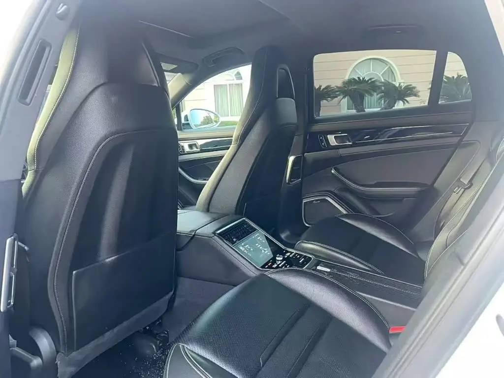 Porsche Panamera 2020 — Photo 6/10