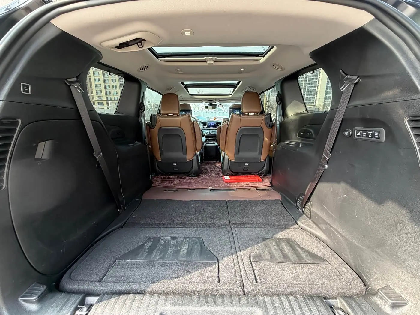 Chrysler Grand Voyager 2019 — Photo 14/17