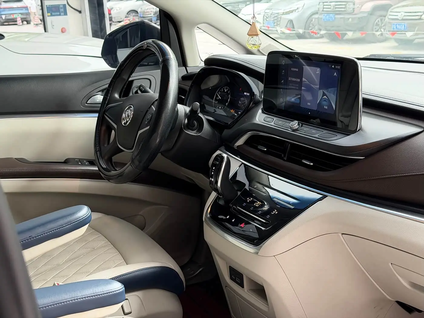 Audi Q5L 2022 — Şəkil 3/20