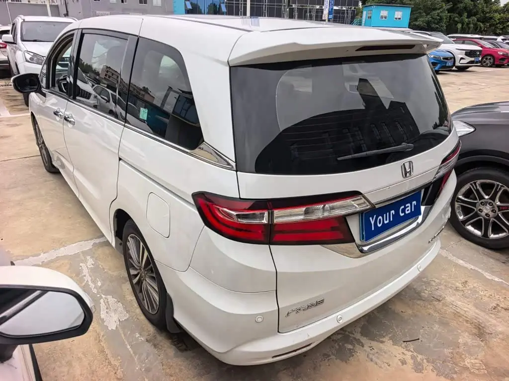 Honda Odyssey 2018 — Photo 4/16