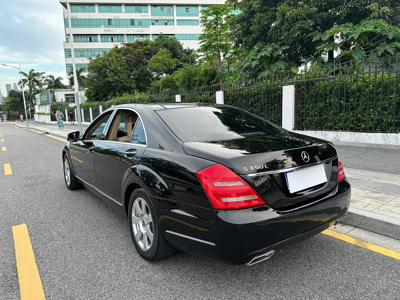 Mercedes-Benz S-Class 2013 — Şəkil 12/17