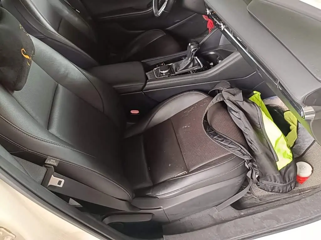 Mazda Mazda3 Axela 2022 — Photo 20/20