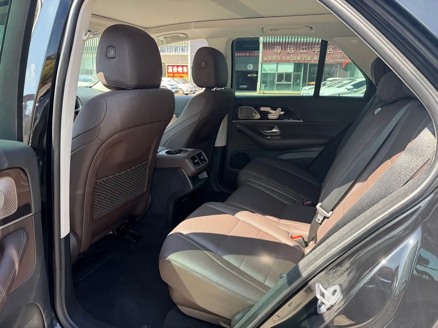 Mercedes-Benz GLE 2022 — Photo 4/12