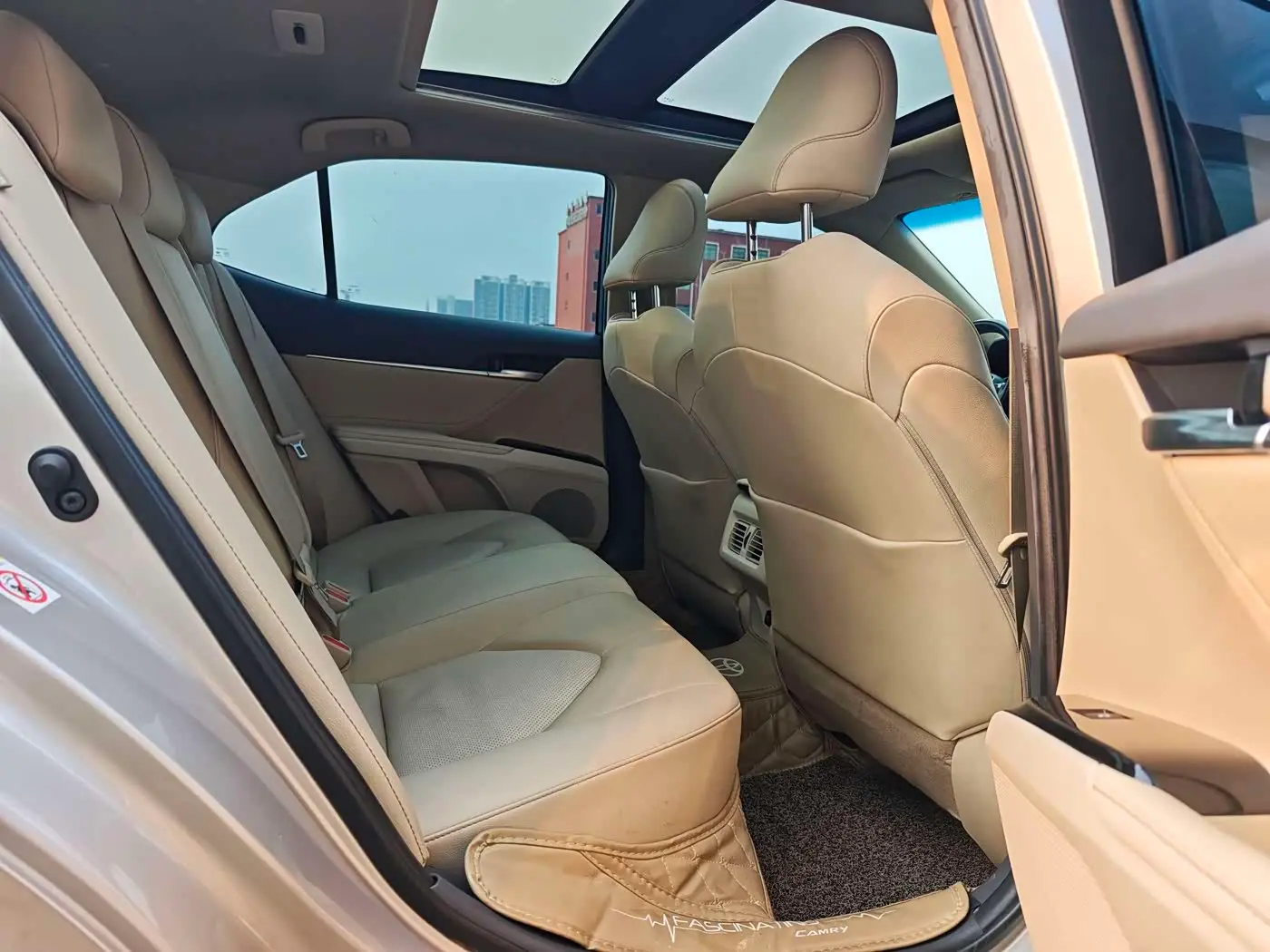 Toyota Camry 2018 — Şəkil 4/18