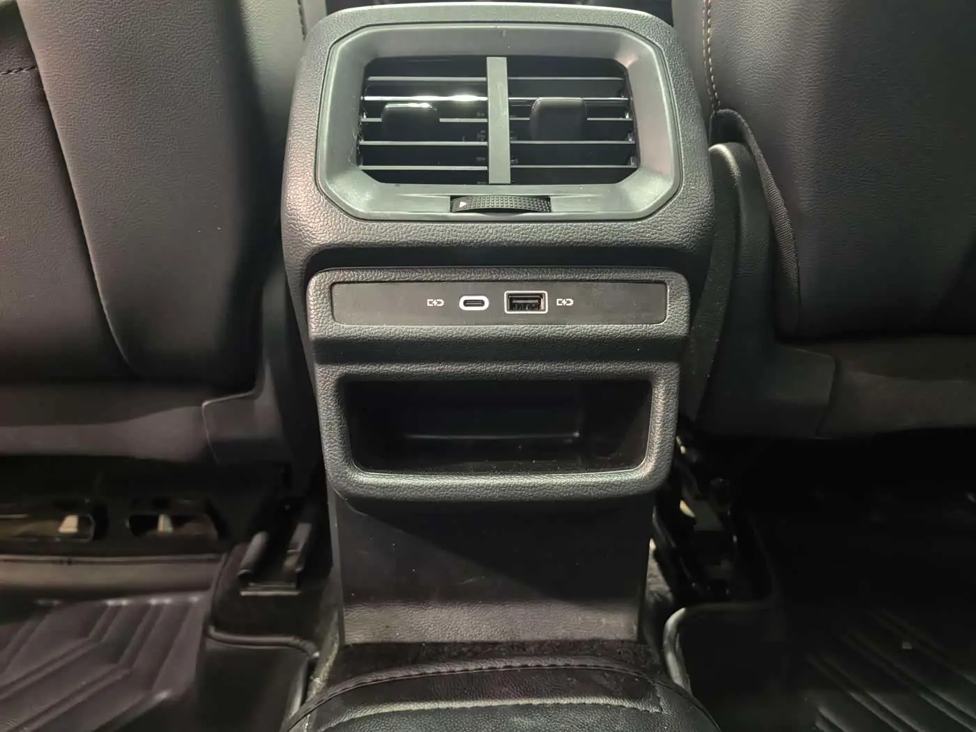 Volkswagen Tharu 2022 — Photo 10/19