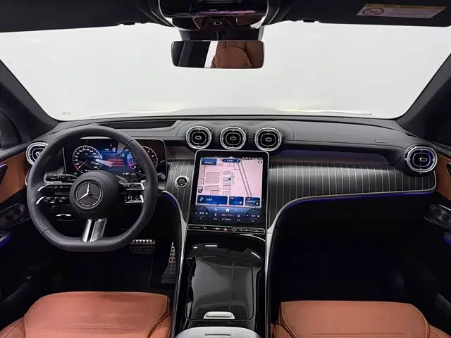 Mercedes-Benz GLC 2025 — Photo 4/12